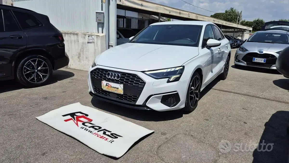 Usata Audi A3 Comfort 116 CV (85 kW) 2022 Bianco Berlina