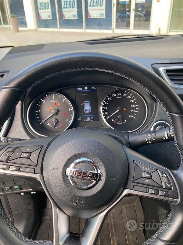 Usata Nissan Qashqai 115 CV (84 kW) 2020 Grigio SUV