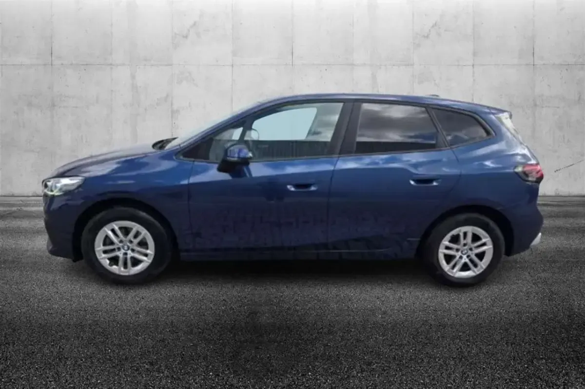 Usata BMW 220 Active Tourer M Sport 170 CV (125 kW) 2023 Blu/azzurro Monovolume