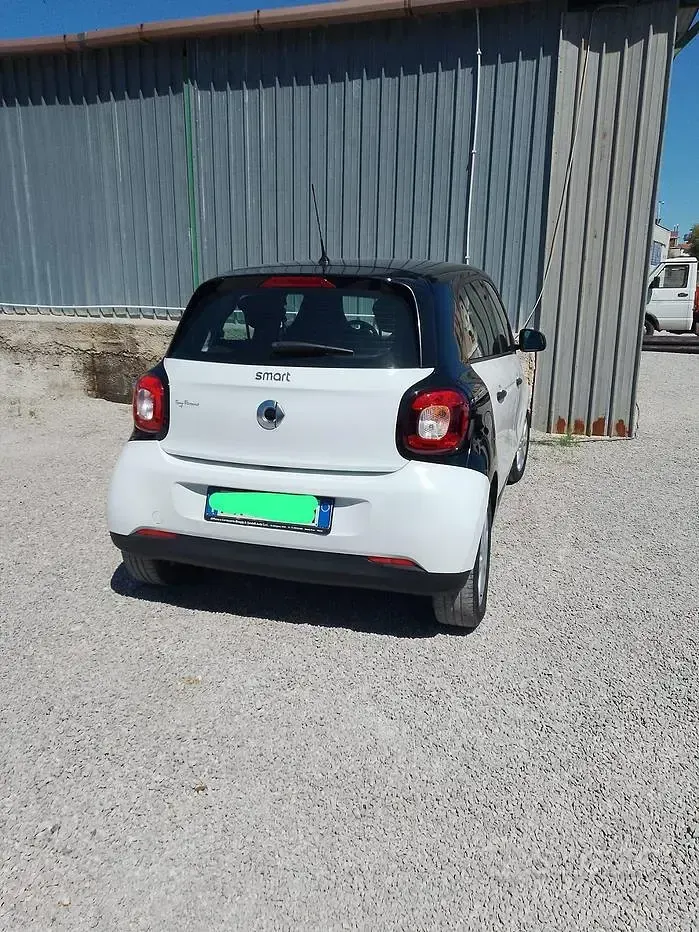 Usata Smart ForFour 61 CV (44 kW) 2018 Bianco Utilitaria