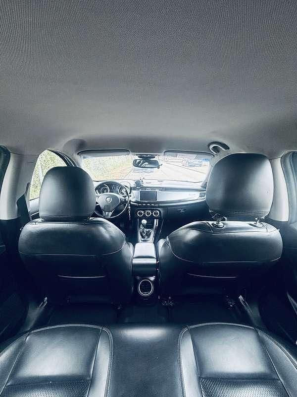 Gebraucht Alfa Romeo Giulietta 143 PS (105 kW) 2013 Kleinwagen