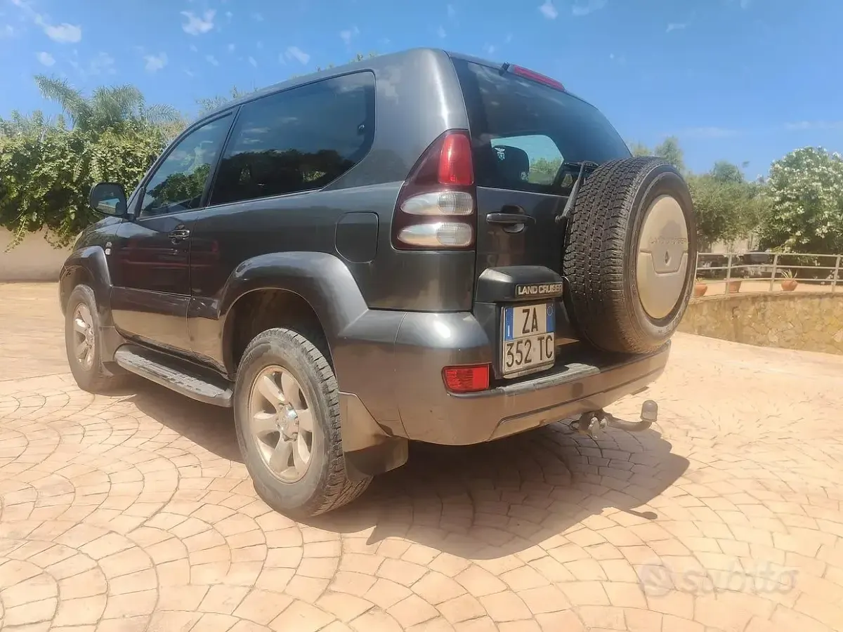 Usata Toyota Land Cruiser 166 CV (122 kW) 2005 SUV