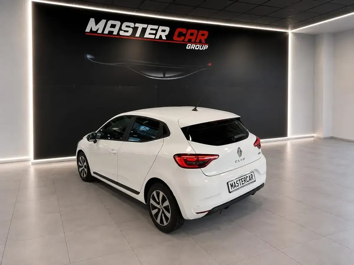 Usata Renault Clio V Techno 91 CV (66 kW) 2023 Bianco Berlina