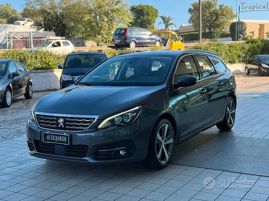 Usata Peugeot 308 SW 131 CV (96 kW) 2019 Marrone Station wagon