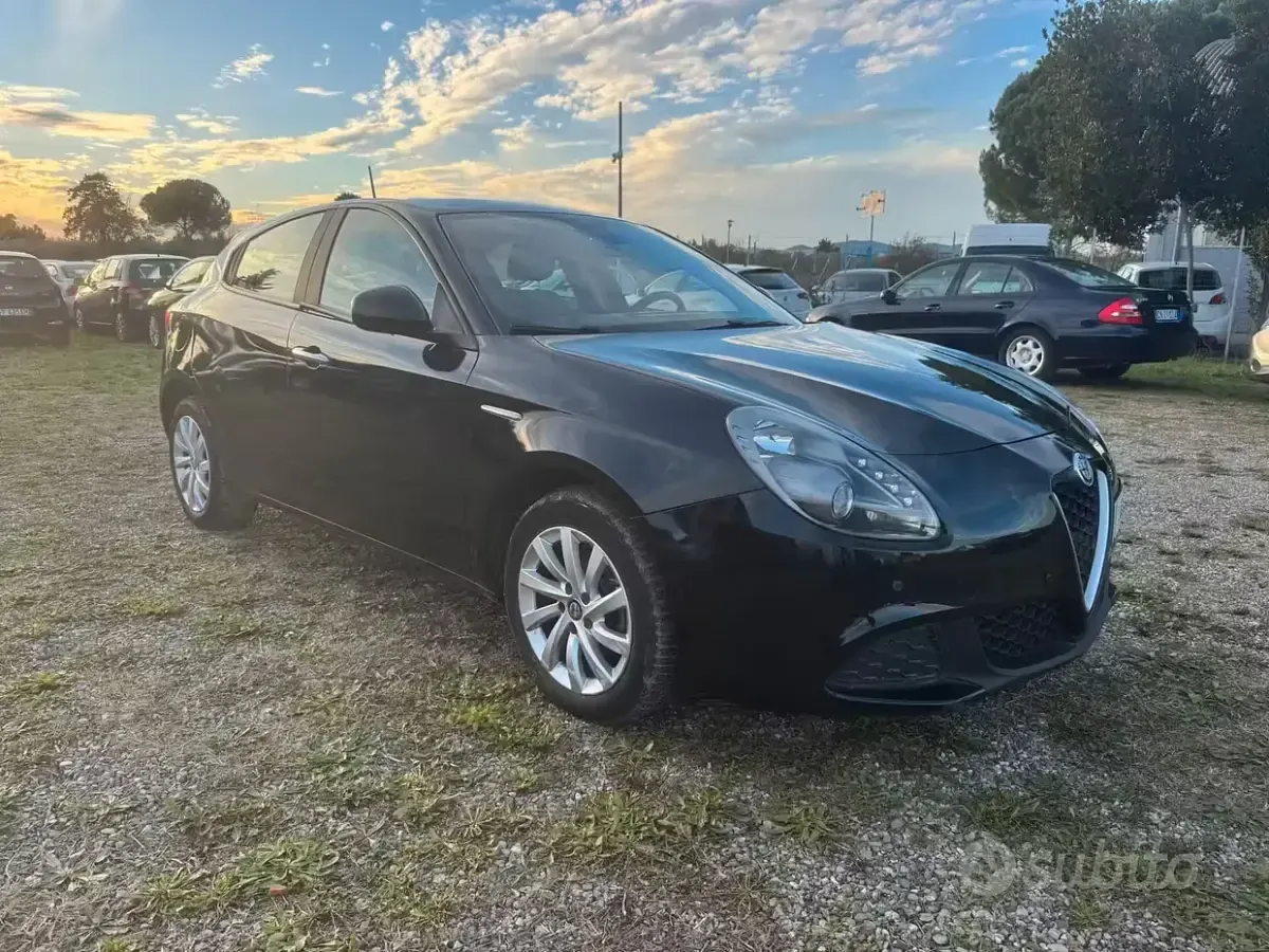 Usata Alfa Romeo Giulietta 120 CV (88 kW) 2017 Nero Utilitaria