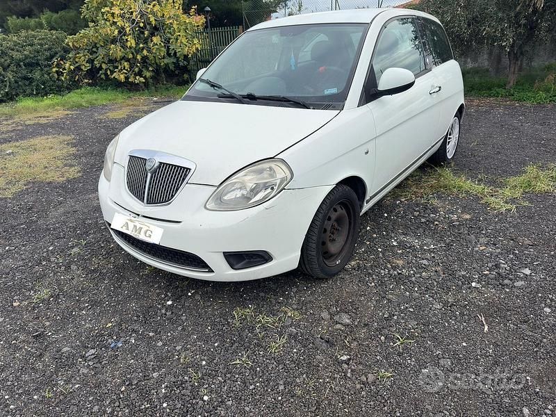 Usata Lancia Ypsilon 2009 Bianco Utilitaria