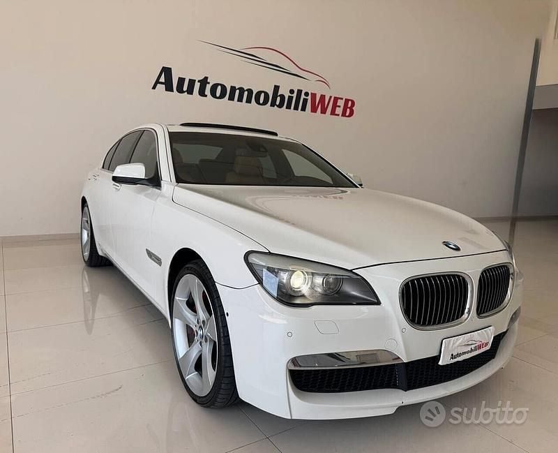 Usata BMW 750 408 CV (300 kW) 2010 Bianco Berlina