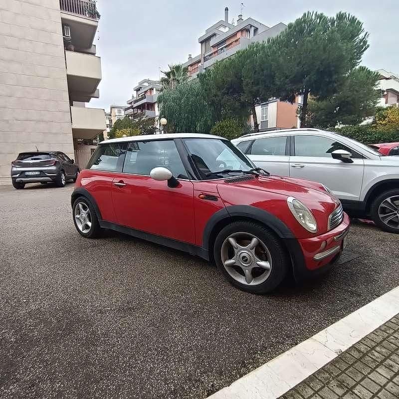 Usata Mini Cooper 116 CV (85 kW) 2002 Rosso Utilitaria