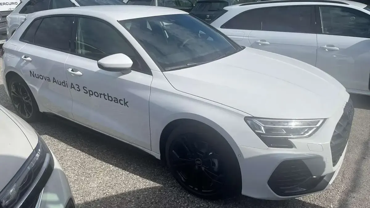 Usata Audi A3 S-Line 150 CV (110 kW) 2024 Berlina