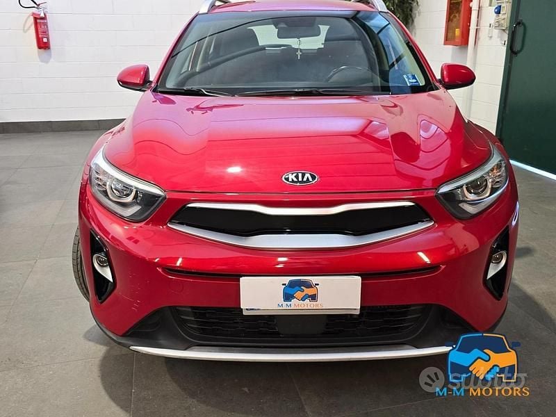 Usata Kia Stonic Style 120 CV (88 kW) 2019 Rosso SUV