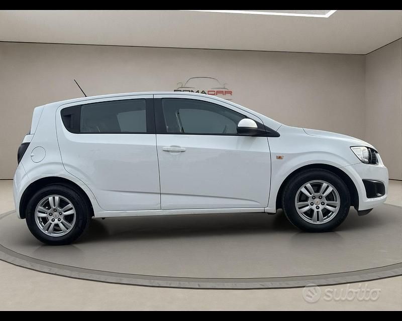Usata Chevrolet Aveo LT 75 CV (55 kW) 2011 Bianco Berlina