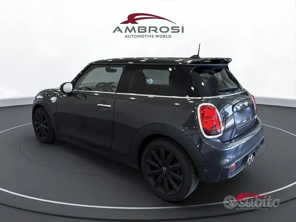 Usata Mini Cooper SD 170 CV (125 kW) 2018 Grigio Utilitaria