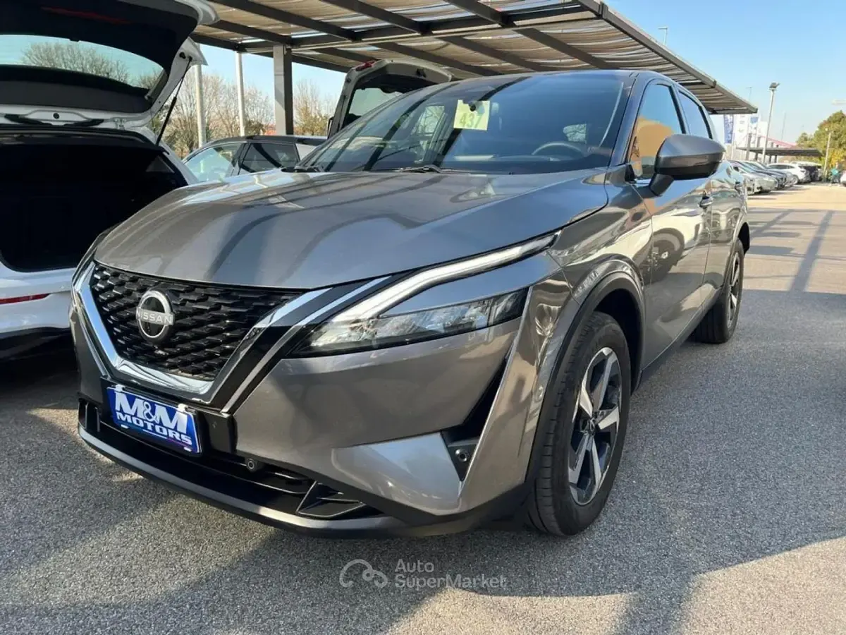 Usata Nissan Qashqai N-Connecta 140 CV (102 kW) 2024 Gray SUV