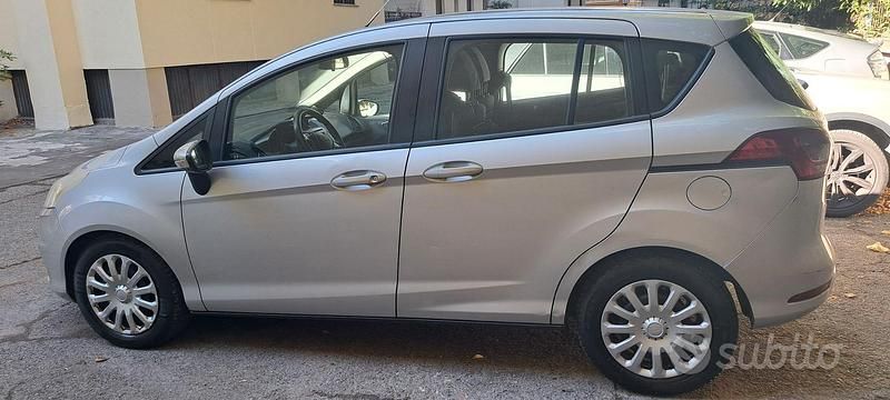 Usata Ford B-MAX 75 CV (55 kW) 2014 Argento Monovolume