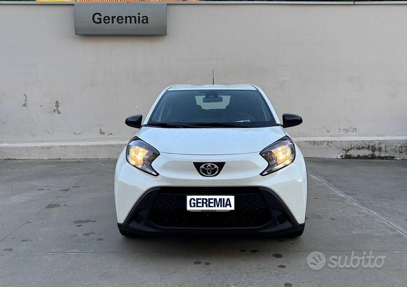 Nuova Toyota Aygo X Active 72 CV (52 kW) 2025 Bianco SUV