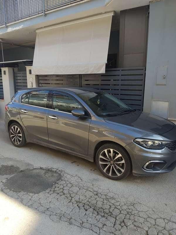 Usata Fiat Tipo Lounge 95 CV (69 kW) 2017 Berlina