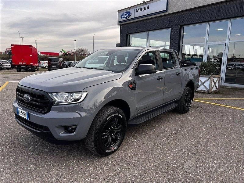 Usata Ford Ranger XLT 170 CV (125 kW) 2022 Grigio Pick-up