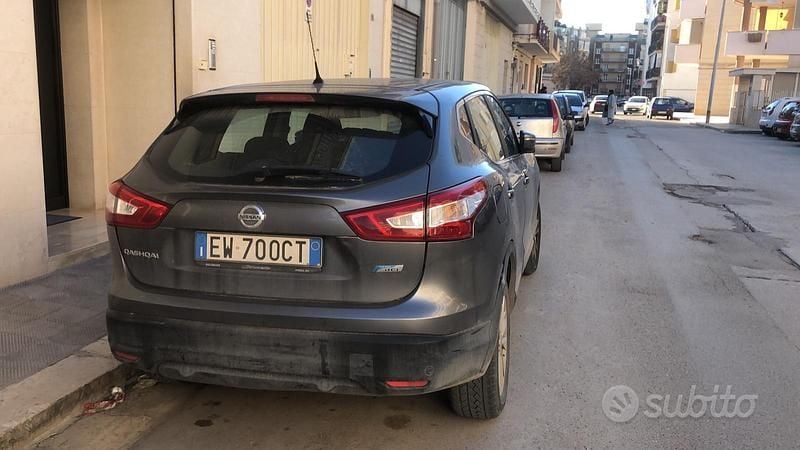 Usata Nissan Qashqai 131 CV (96 kW) 2014 Grigio SUV