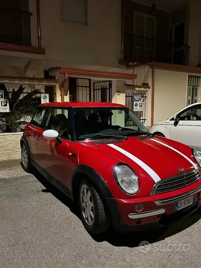 Usata Mini ONE 75 CV (55 kW) 2003 Rosso Utilitaria