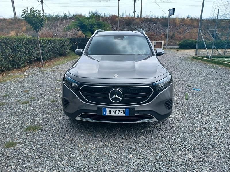 Usata Mercedes EQB300 2023 Grigio SUV