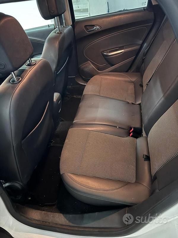 Usata Opel Astra Cosmo 131 CV (96 kW) 2012 Bianco Station wagon