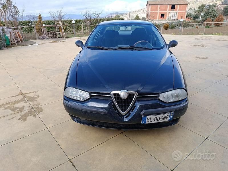 Usata Alfa Romeo 156 105 CV (77 kW) 2000 Berlina