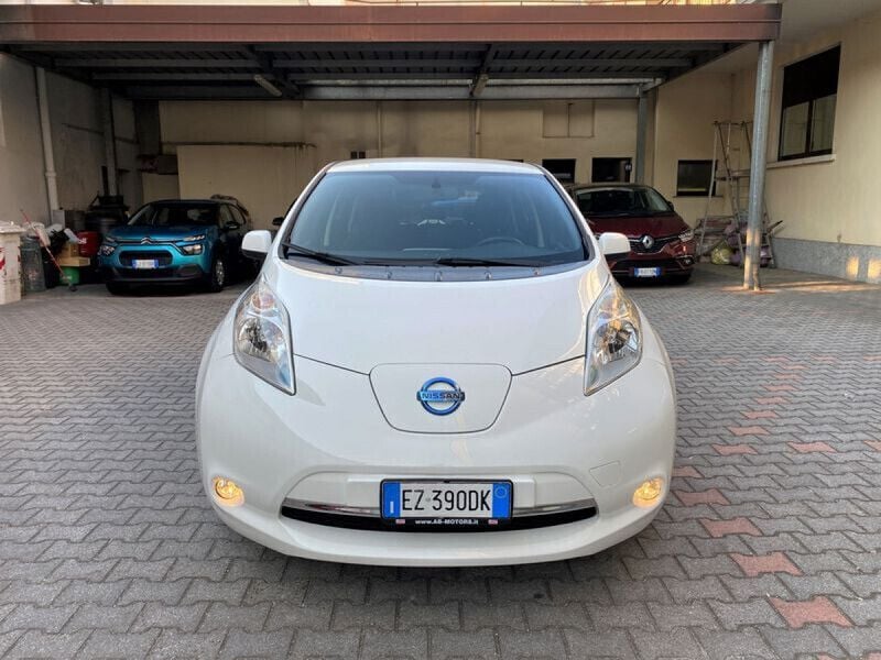 Usata Nissan Leaf Visia 110 kW (150 CV) 2015 Bianco Utilitaria