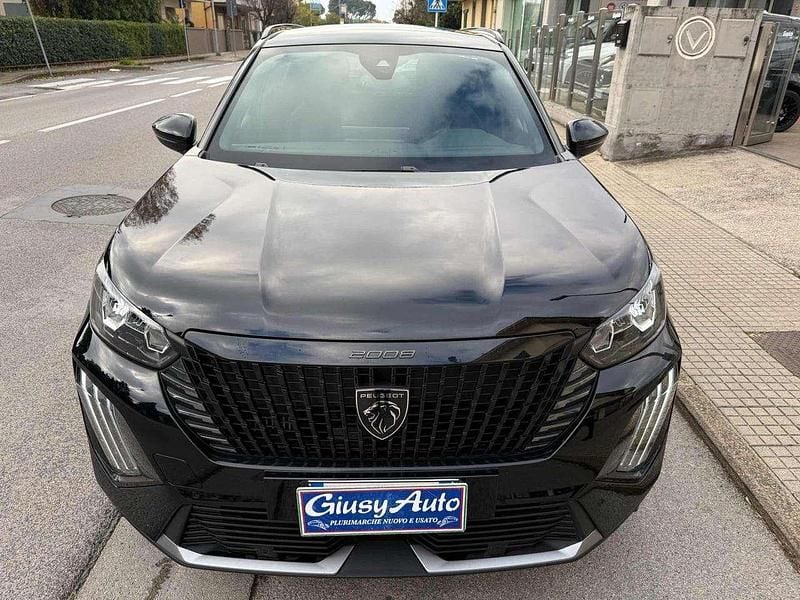 Usata Peugeot 2008 Allure 101 CV (74 kW) 2025 Nero SUV