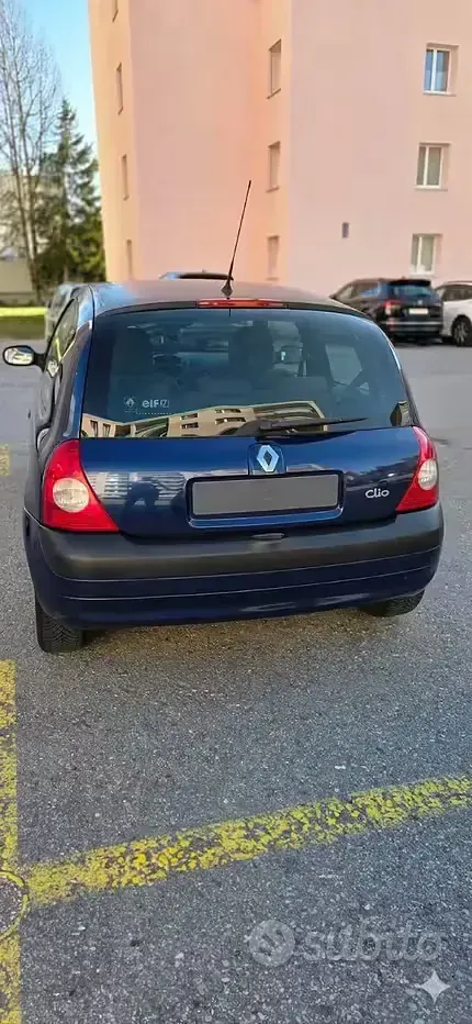 Usata Renault Clio II 58 CV (42 kW) 2004 Blu Utilitaria
