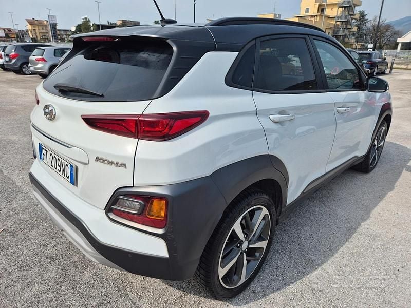 Käytetty Hyundai Kona Xpossible 116 HP (85 kW) 2018 Valkoinen Katumaasturi