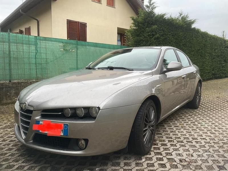 Usata Alfa Romeo 159 170 CV (125 kW) 2009 Grigio Berlina