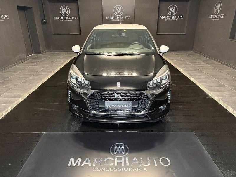 Usata DS Automobiles DS3 Sport Chic 110 CV (80 kW) 2017 Bicolore bianco/nero metallizzato Utilitaria