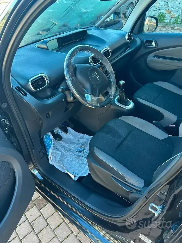 Usata Citroën C3 Picasso 92 CV (67 kW) 2011 Nero Monovolume