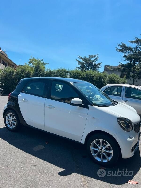 Usata Smart ForFour Prime 71 CV (52 kW) 2017 Bianco Utilitaria