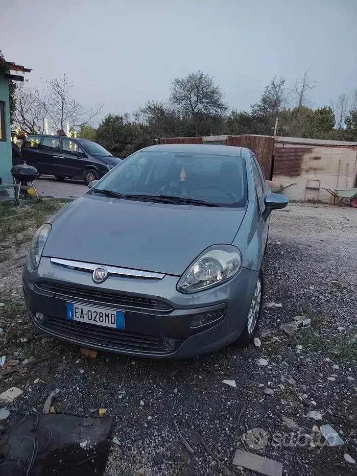 Usata Fiat Punto Evo Emotion 77 CV (56 kW) 2010 Utilitaria