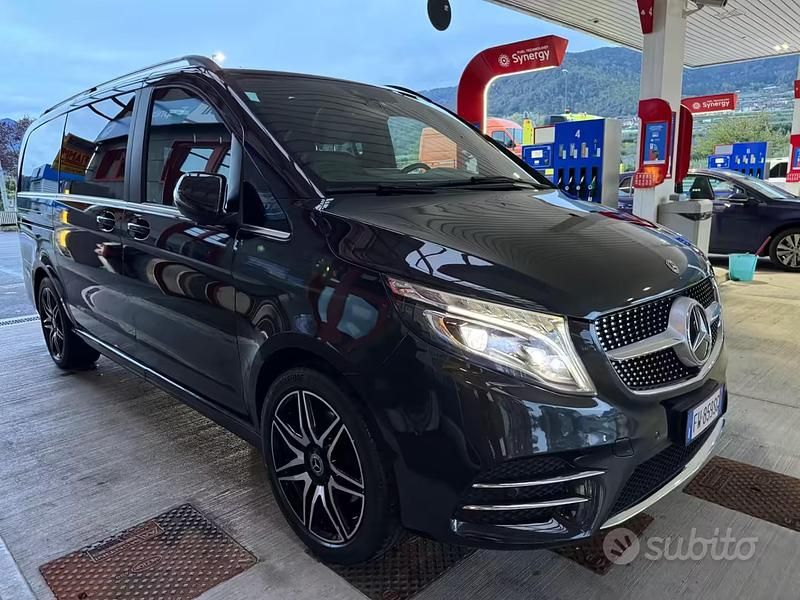 Usata Mercedes V300 Business 239 CV (175 kW) 2019 Nero Monovolume