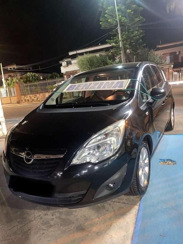 Nero Usata 2013 Opel Meriva Cosmo Monovolume | 2999 € (Super prezzo) - Immagine 1/4