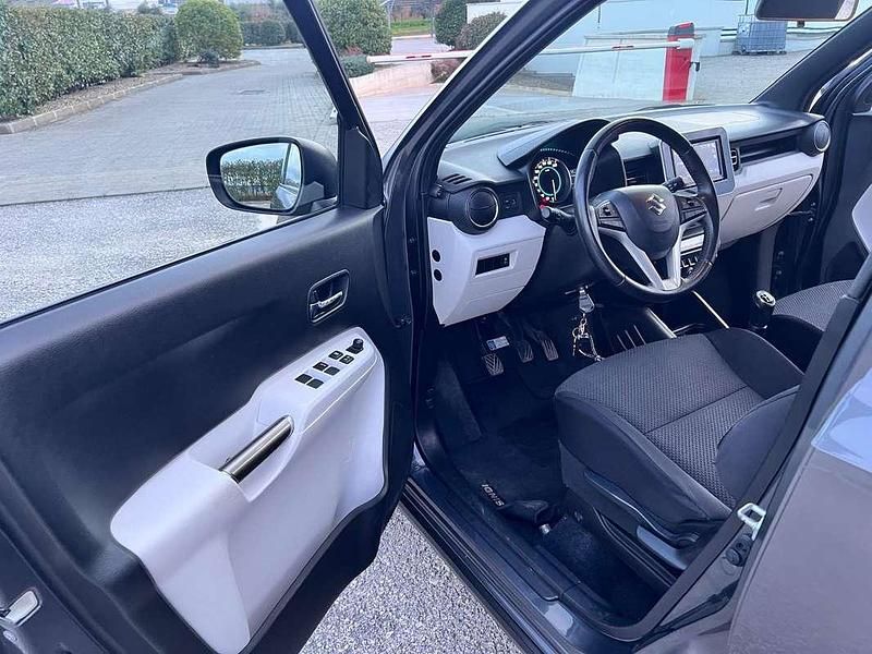 Usata Suzuki Ignis 90 CV (66 kW) 2017 Grigio Utilitaria
