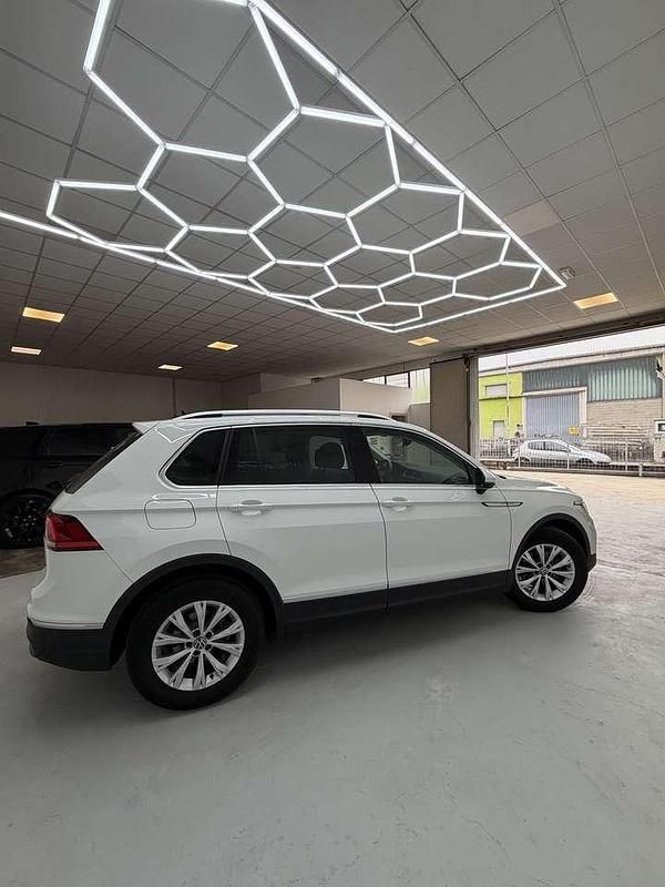 Usata VW Tiguan Life 150 CV (110 kW) 2024 Bianco SUV