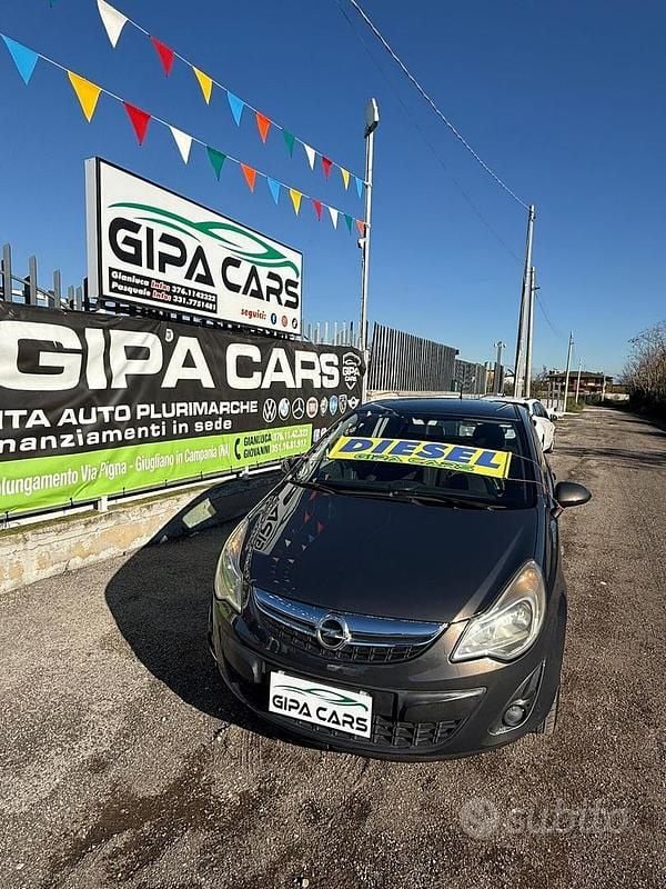 Usata Opel Corsa Sport 75 CV (55 kW) 2013 Grigio Berlina