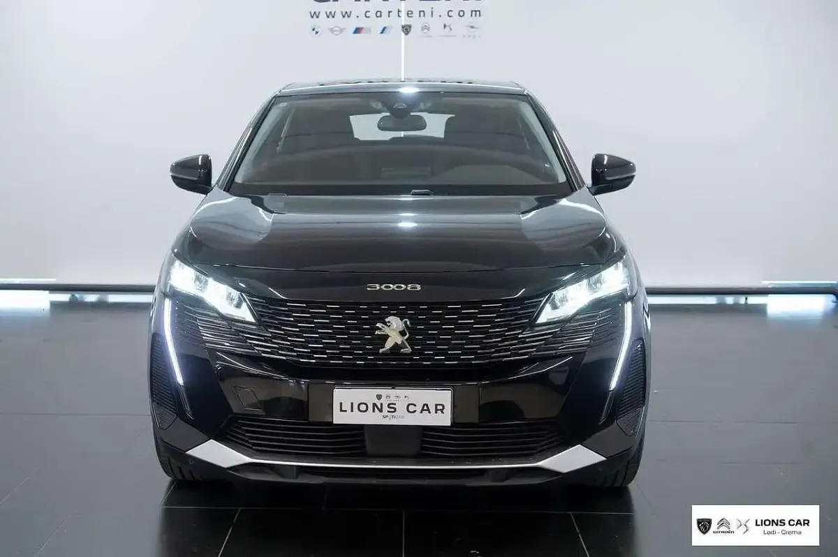 Usata Peugeot 3008 Active 131 CV (96 kW) 2022 Nero SUV