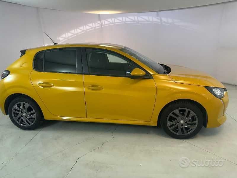 Usata Peugeot 208 Active 75 CV (55 kW) 2021 Giallo Utilitaria