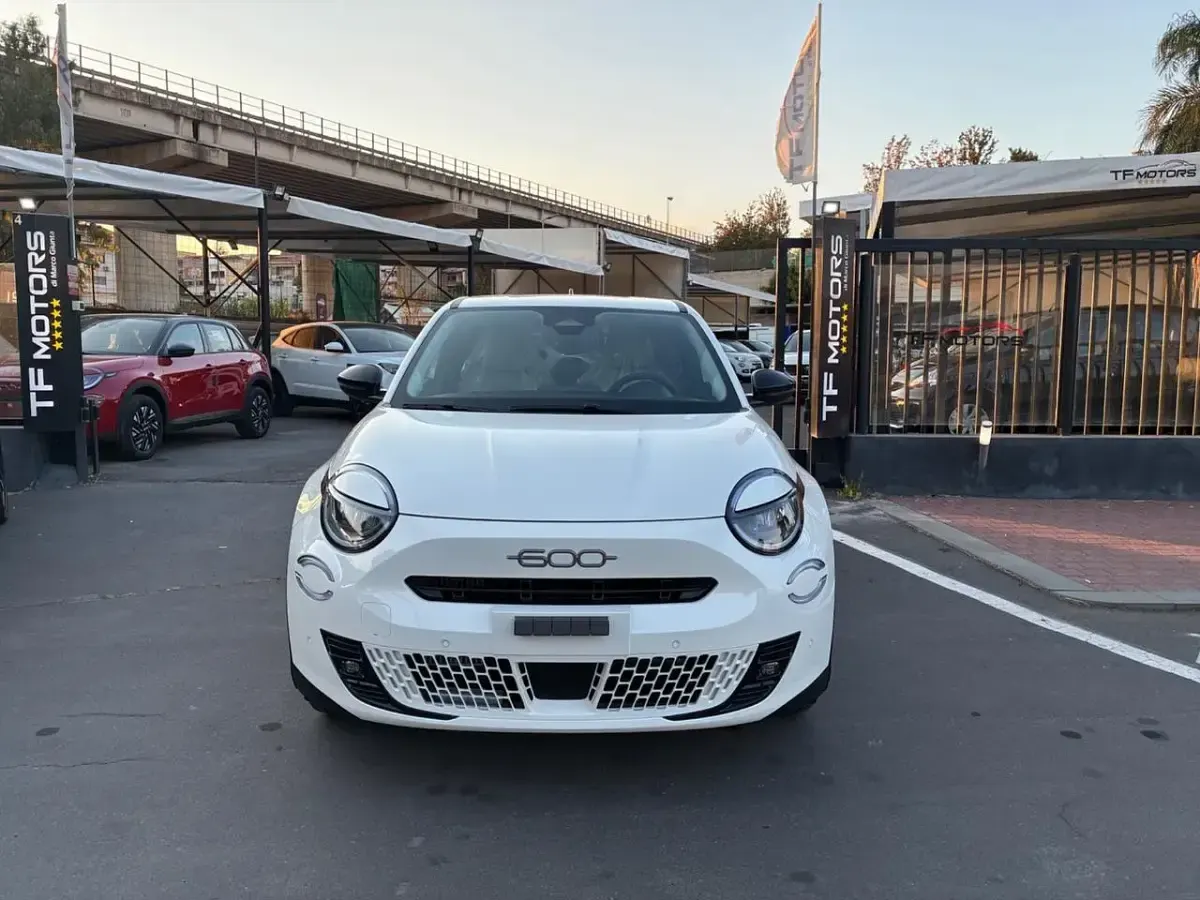 Nuova Fiat 600 La Prima 135 CV (99 kW) 2025 Bianco SUV