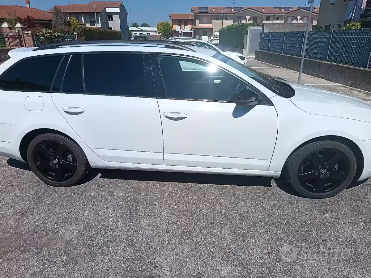 Usata Skoda Octavia 110 CV (80 kW) 2016 Bianco Station wagon