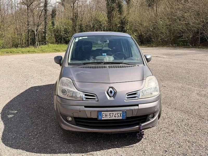 Usata Renault Modus 77 CV (56 kW) 2011 Grigio Monovolume