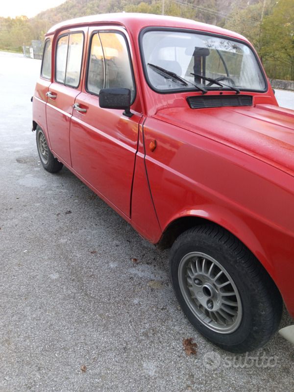 Usata Renault R4 34 CV (25 kW) 1985 Utilitaria