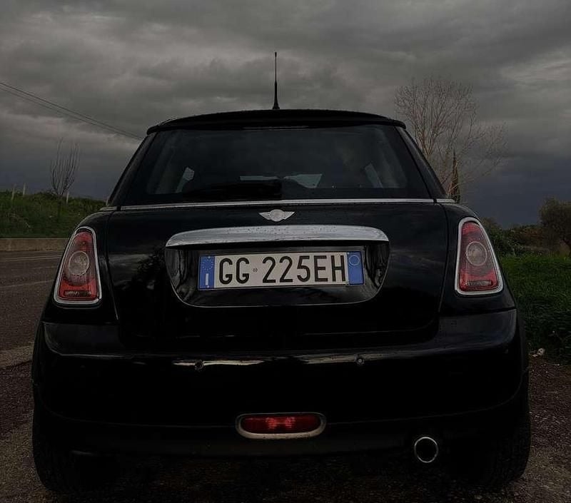 Usata Mini Cooper 75 CV (55 kW) 2010 Utilitaria
