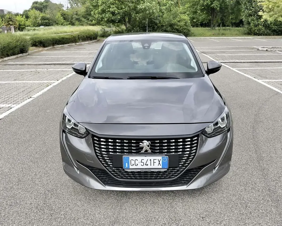 Usata Peugeot 208 GT 102 CV (75 kW) 2021 Grigio Utilitaria