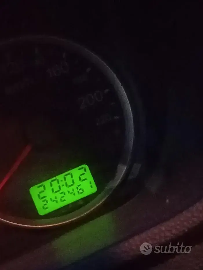 Usata Ford Fusion 80 CV (58 kW) 2005 Nero Utilitaria