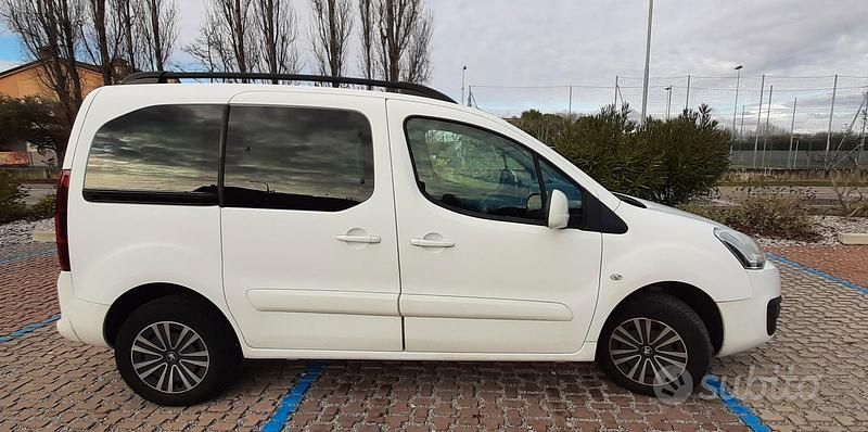 Usata Peugeot Partner Tepee 2016 Bianco Monovolume